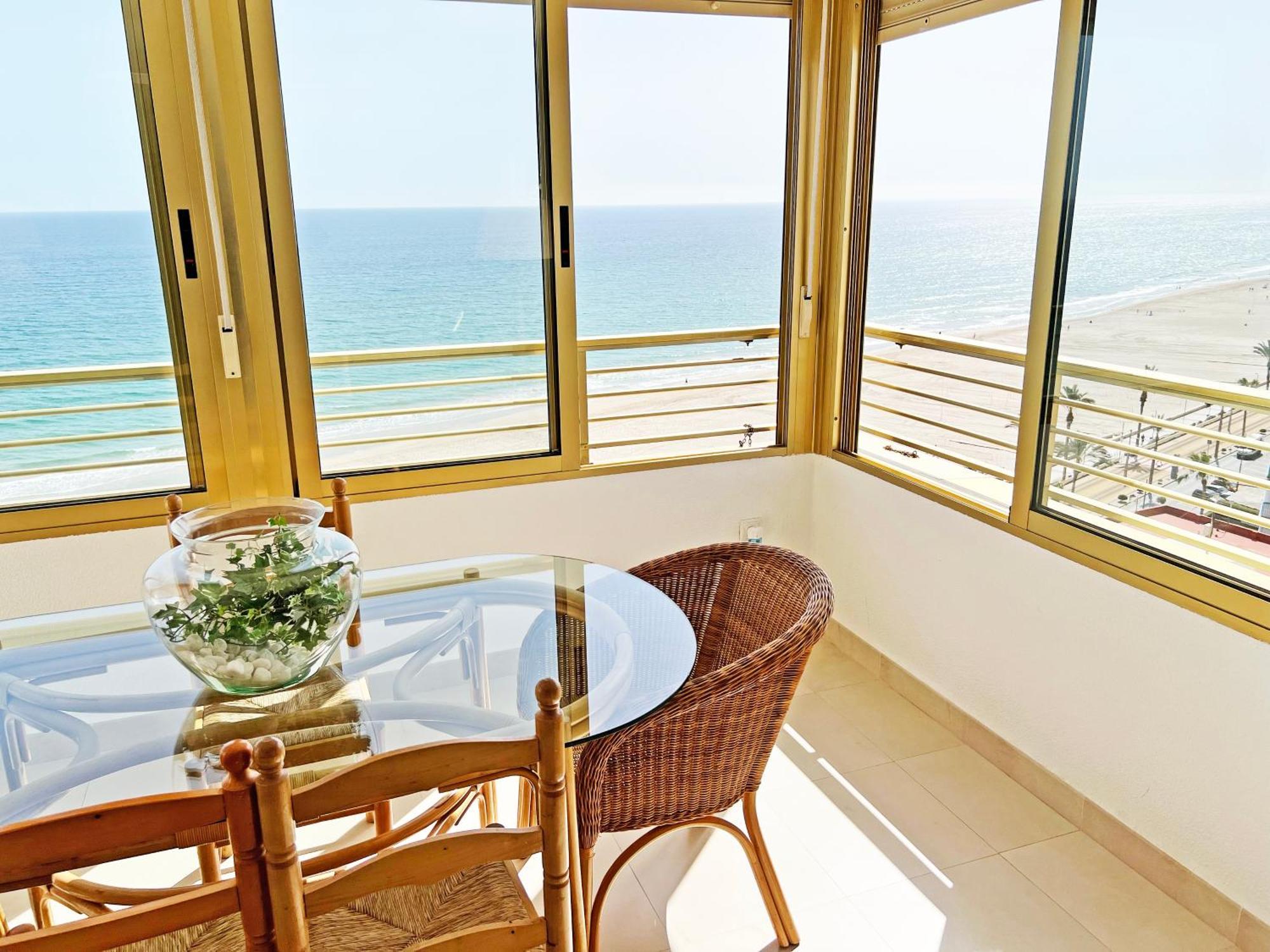 Апартаменти Oasis Frente Al Mar. Parking Gratis Ел-Кампельйо Екстер'єр фото