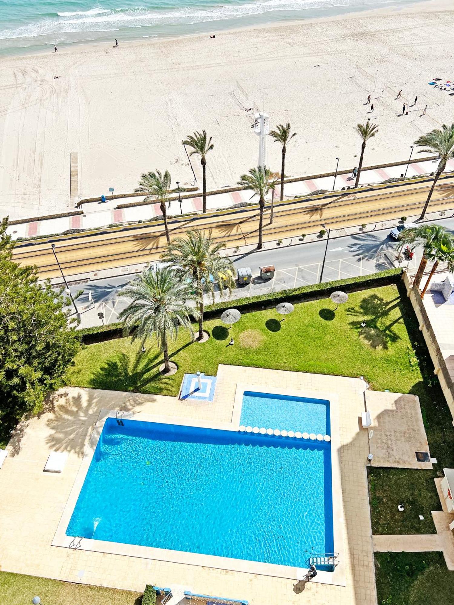 Апартаменти Oasis Frente Al Mar. Parking Gratis Ел-Кампельйо Екстер'єр фото