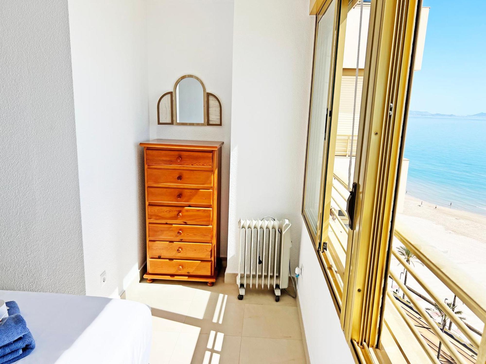 Апартаменти Oasis Frente Al Mar. Parking Gratis Ел-Кампельйо Екстер'єр фото