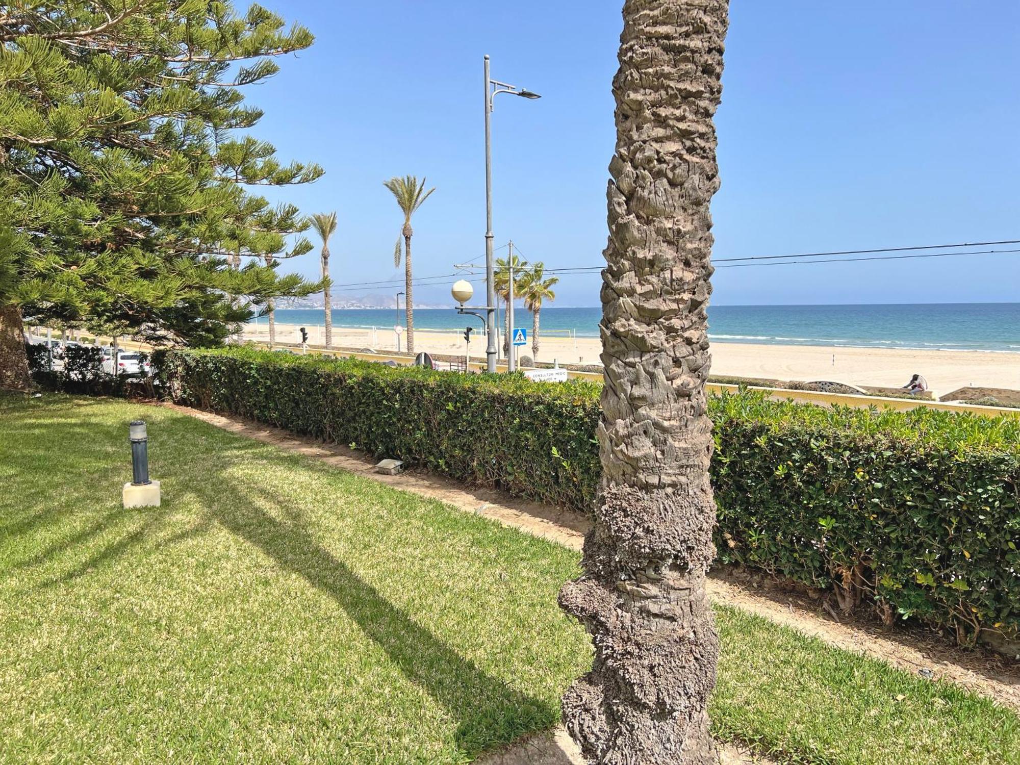Апартаменти Oasis Frente Al Mar. Parking Gratis Ел-Кампельйо Екстер'єр фото