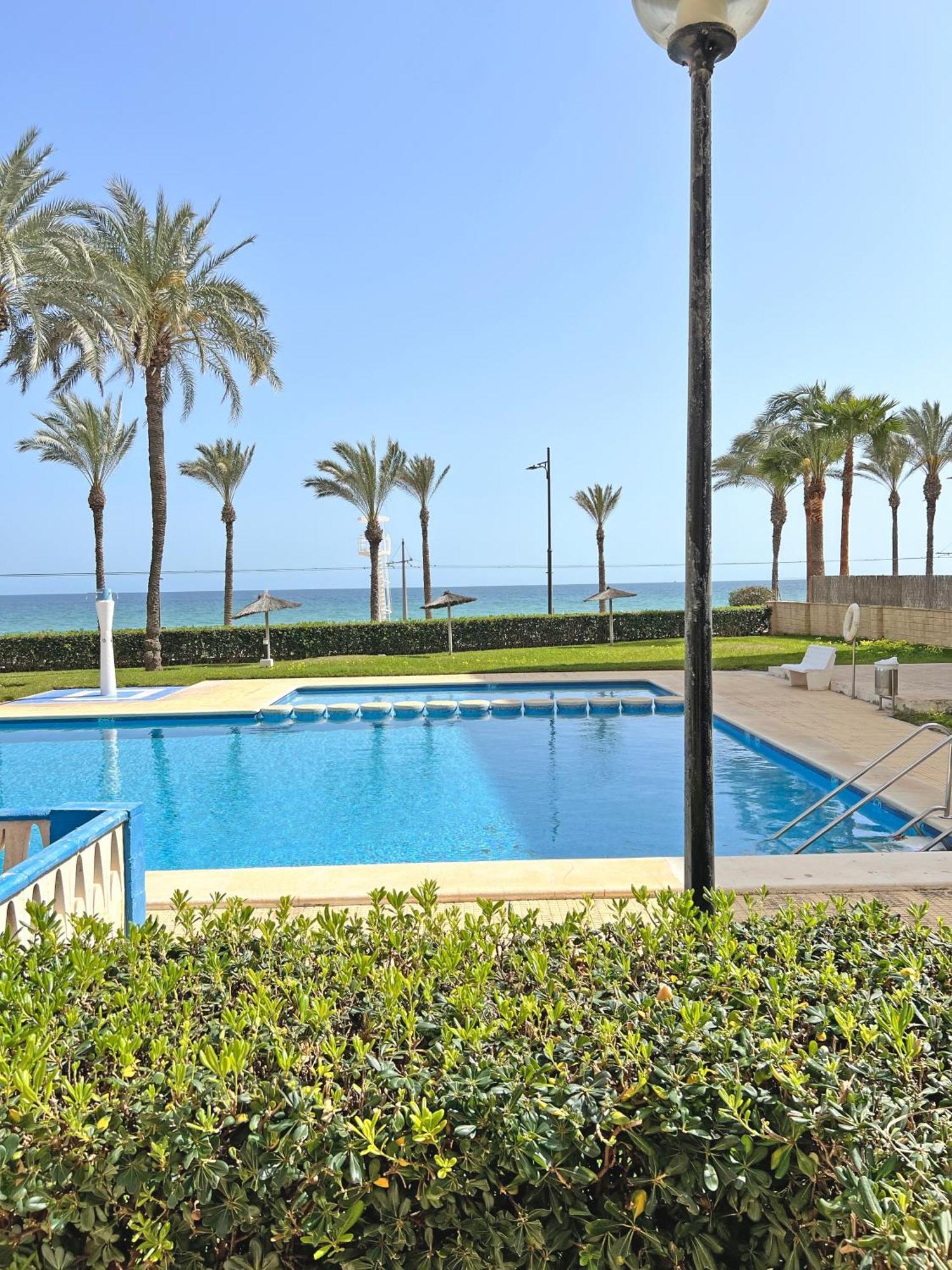 Апартаменти Oasis Frente Al Mar. Parking Gratis Ел-Кампельйо Екстер'єр фото